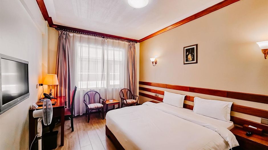 Eastland Hotel Room