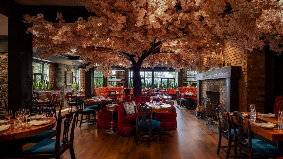 English Inn Restaurant