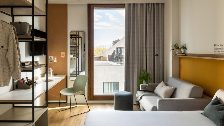 Kora Green City Room