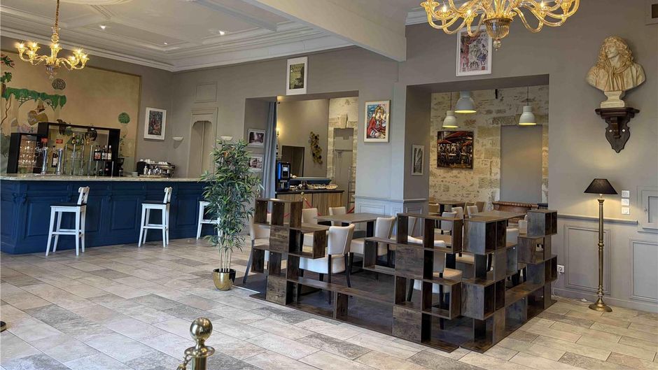 Le Grand Hotel Moliere Lobby