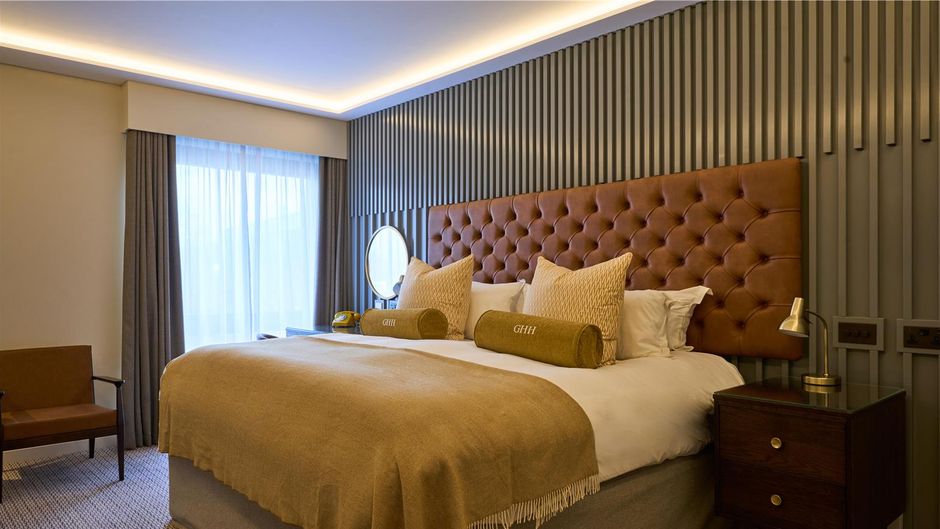 Guildford Harbour Hotel Room