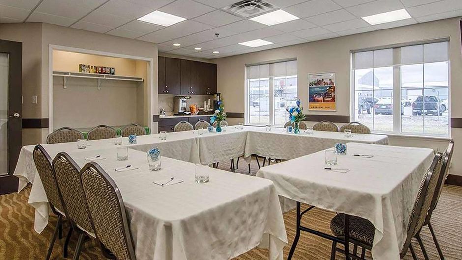 Travelodge Suites by Wyndham Estevan Other