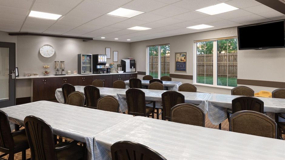 Travelodge Suites by Wyndham Estevan Other
