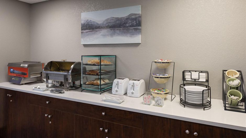 Travelodge Suites by Wyndham Estevan Other