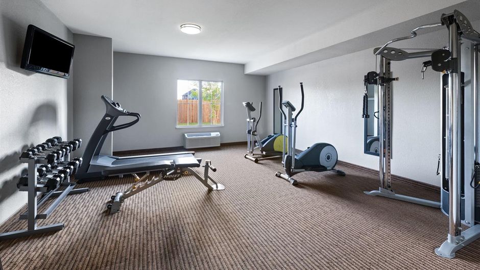 Travelodge Suites by Wyndham Estevan Health