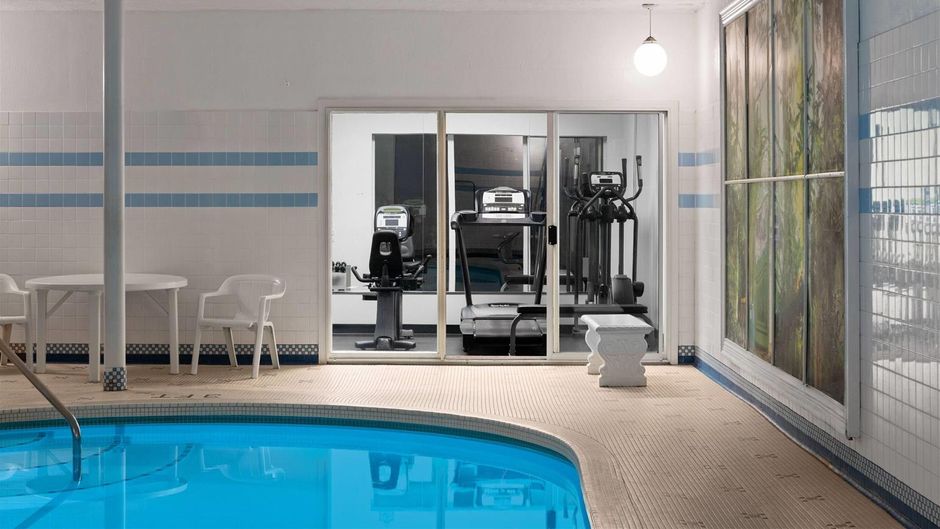 Royal Scot Hotel & Suites Health