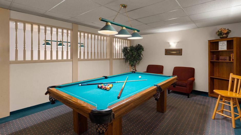 Royal Scot Hotel & Suites Recreation