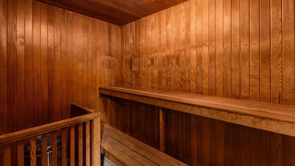 Royal Scot Hotel & Suites Spa