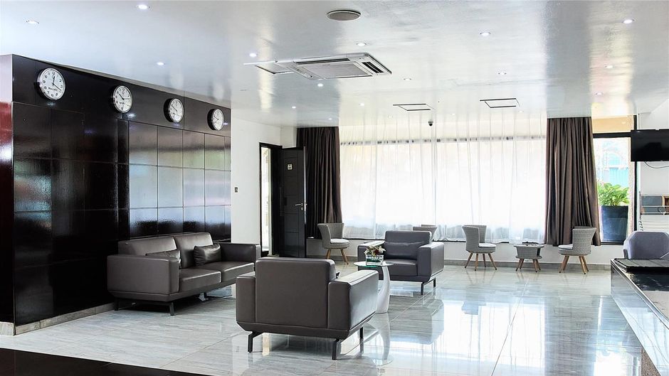 Le Maison Royale Hotel Nairobi Lobby