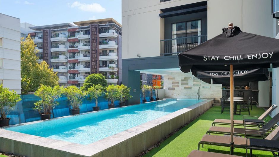 X2 Vibe Bangkok Sukhumvit Hotel Pool