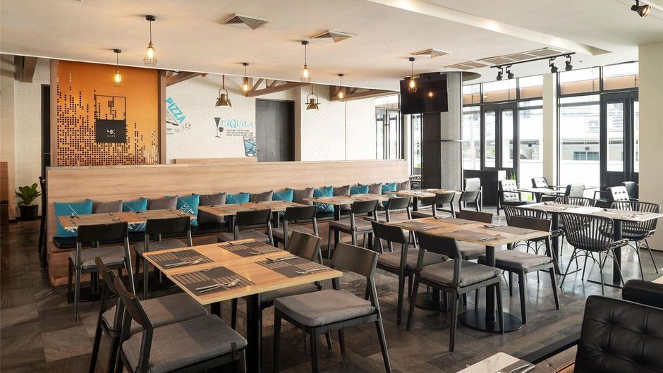 X2 Vibe Bangkok Sukhumvit Hotel Restaurant