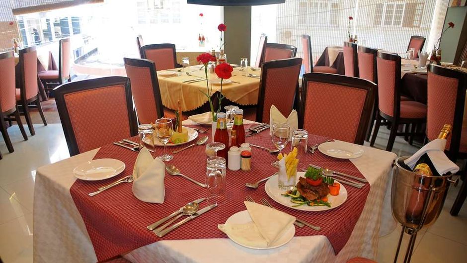 Hotel Nikko Towers Restaurant