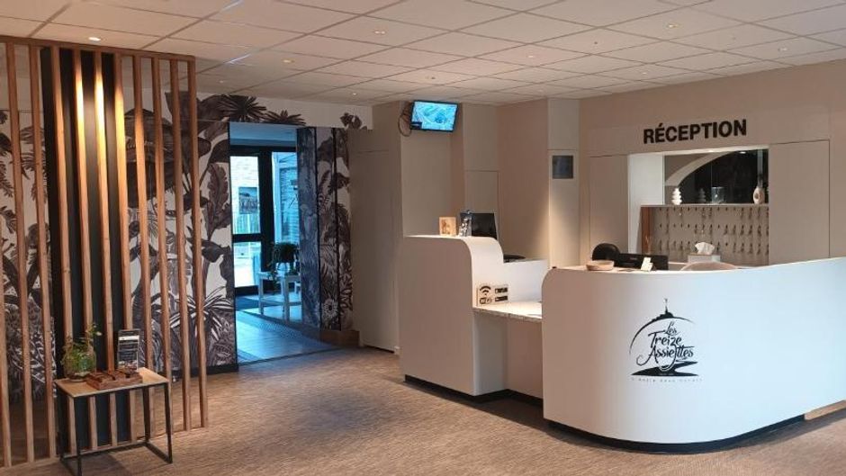 Hotel les 13 Assiettes Lobby