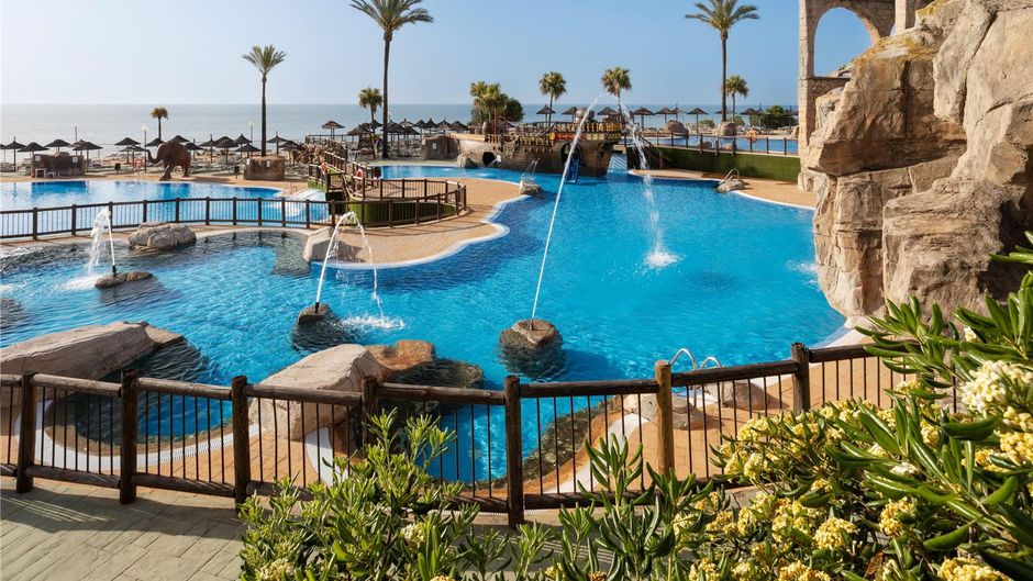 Holiday World Resort Benalmadena Pool