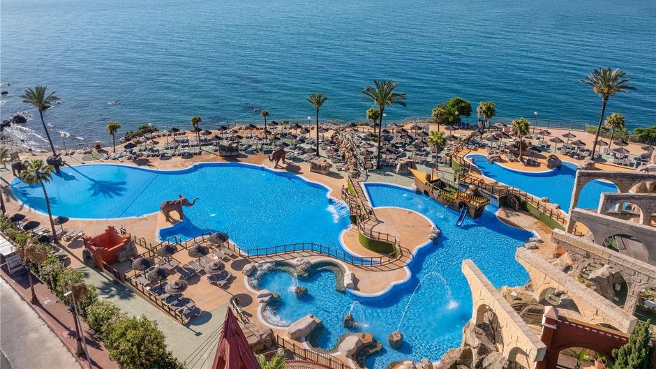 Holiday World Resort Benalmadena Pool