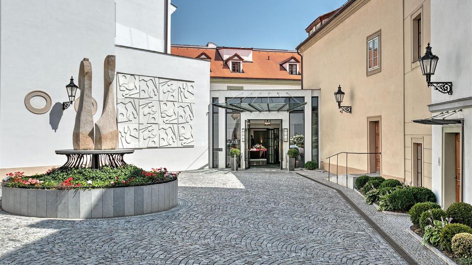 Augustine, a Luxury Collection Hotel Exterior