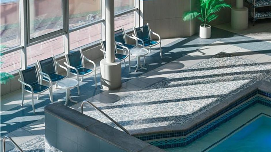 Hyatt Regency Niagara Falls Fallsview Pool