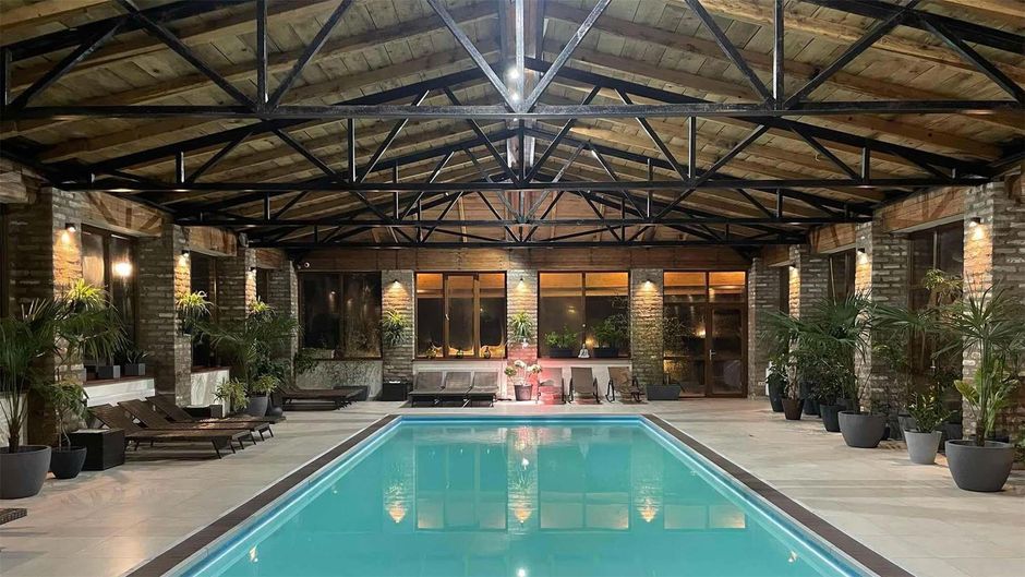 Schuchmann Wines Chateau Villas and Spa Pool