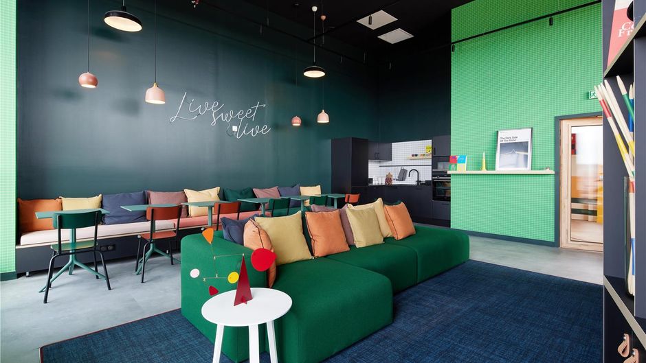 Hife Toulouse Labege Lobby