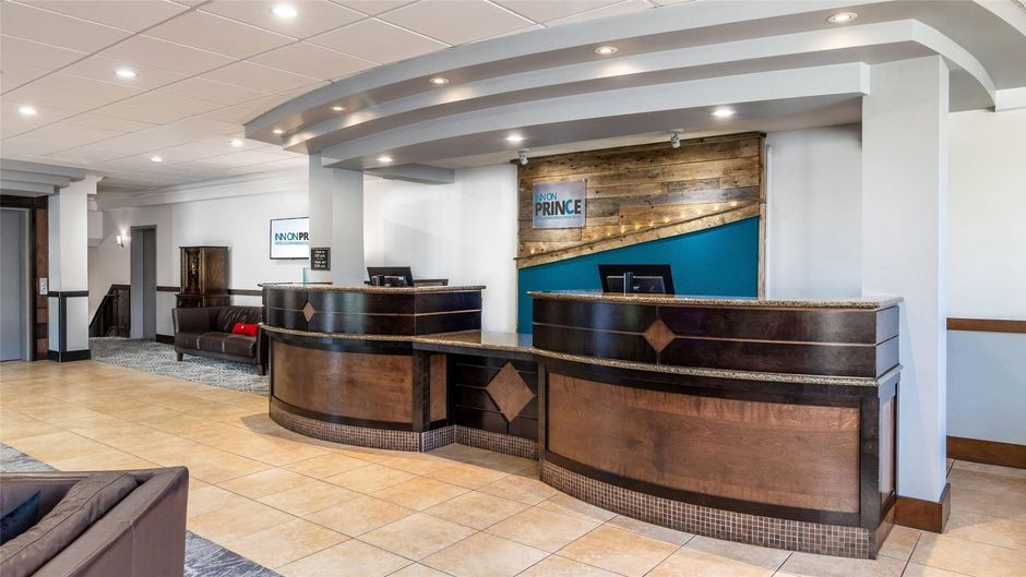 Inn on Prince Hotel & Conf Ctr Lobby