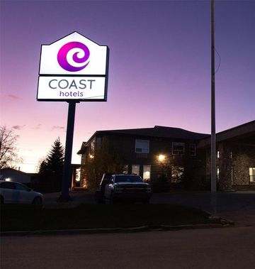 Lakeview Inn & Suites Edson Arpt West