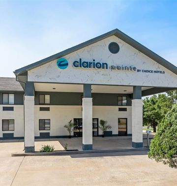 Clarion Pointe Springfield Southeast