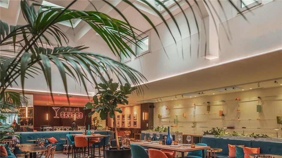 Pley Hotel Restaurant