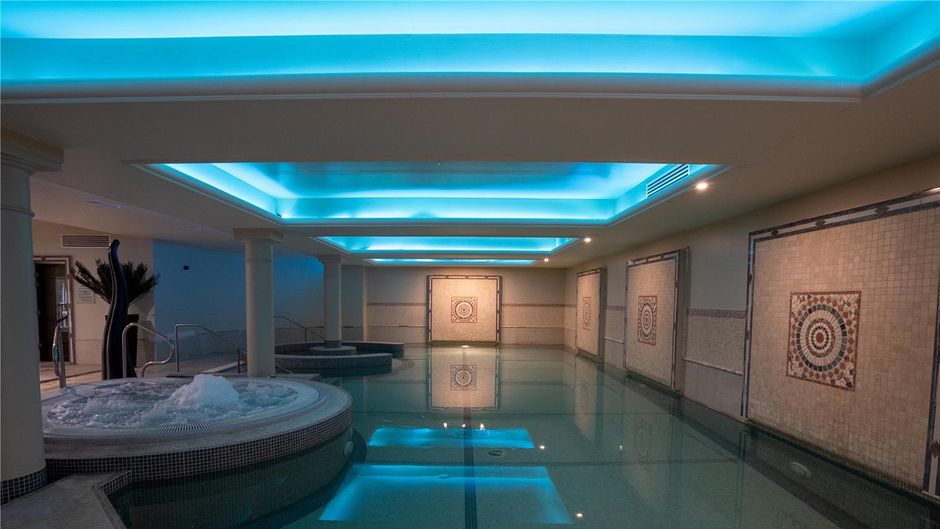 Bunratty Castle Hotel & Leisure Club, BW Pool