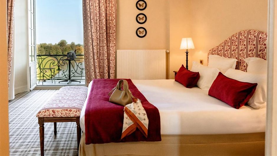 Chateau d'Ermenonville Room