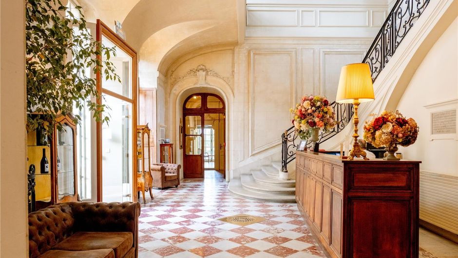 Chateau d'Ermenonville Lobby
