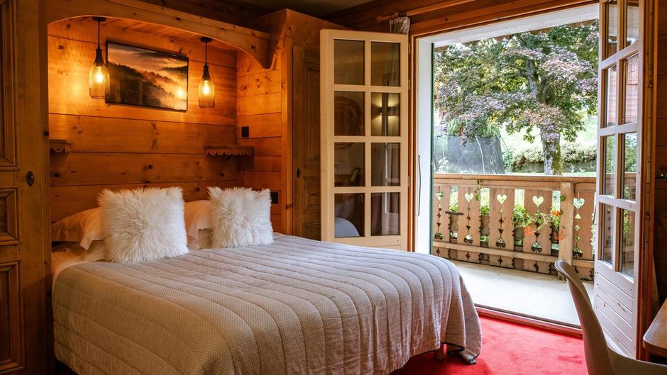Les Roches Hotel & Spa Room