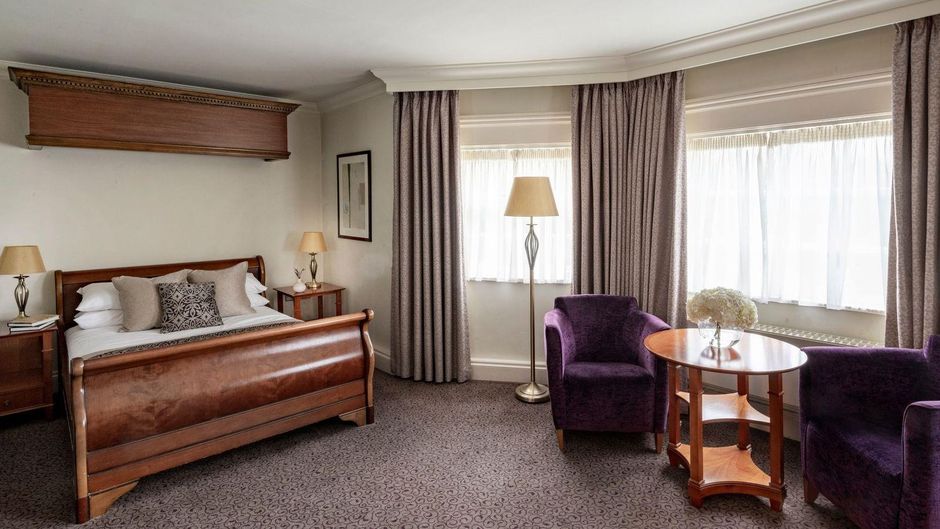 Brandshatch Place & Spa Suite