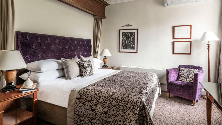 Brandshatch Place & Spa Room