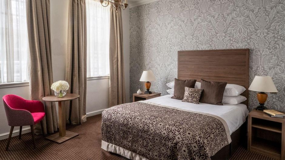 Brandshatch Place & Spa Room