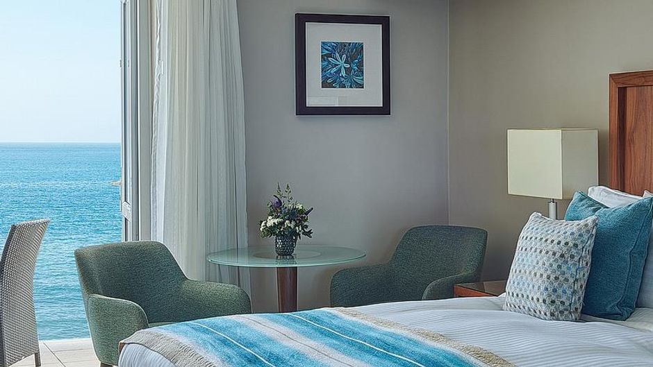 L'Horizon Beach Hotel & Spa Room