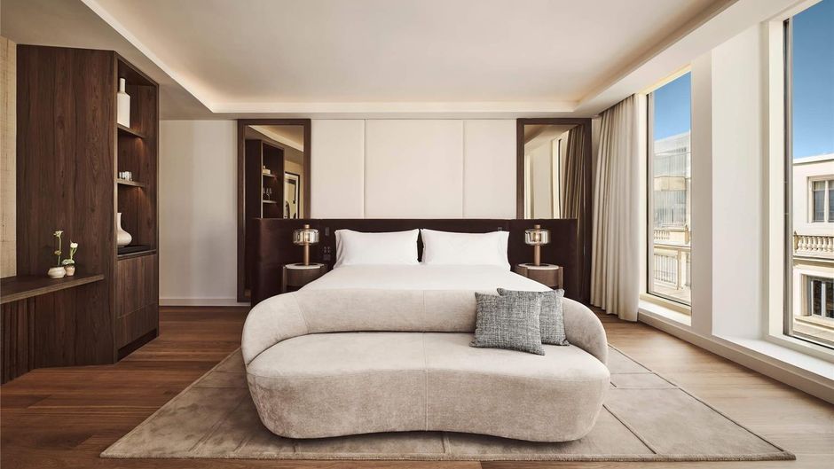 1881 Madrid Ventas Suite