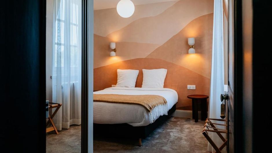 Hostellerie Saint Louis Room