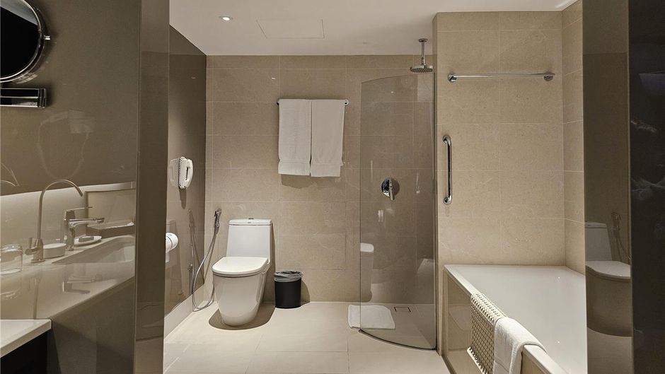 Concorde Hotel Singapore Suite
