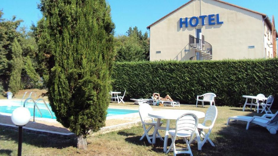 Hotel Balladins Villefranche de Rouergue Exterior