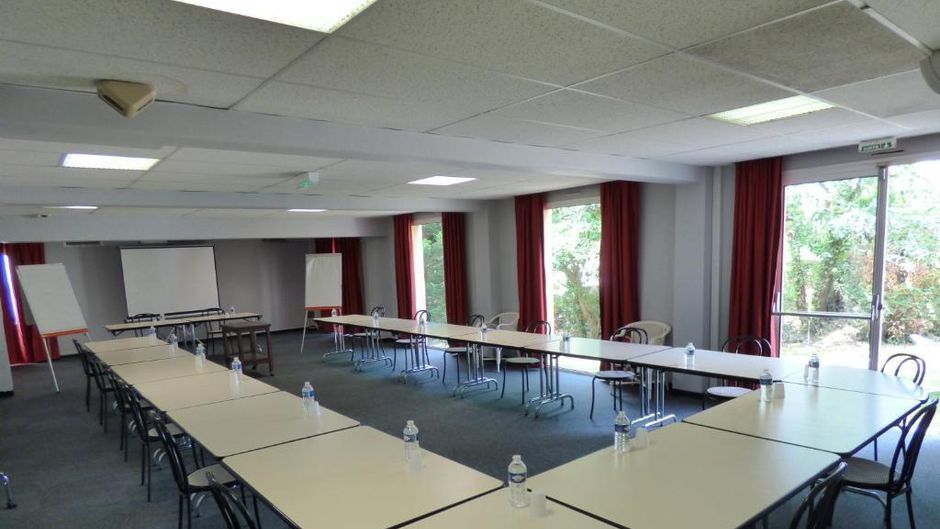 Hotel Balladins Villefranche de Rouergue Meeting