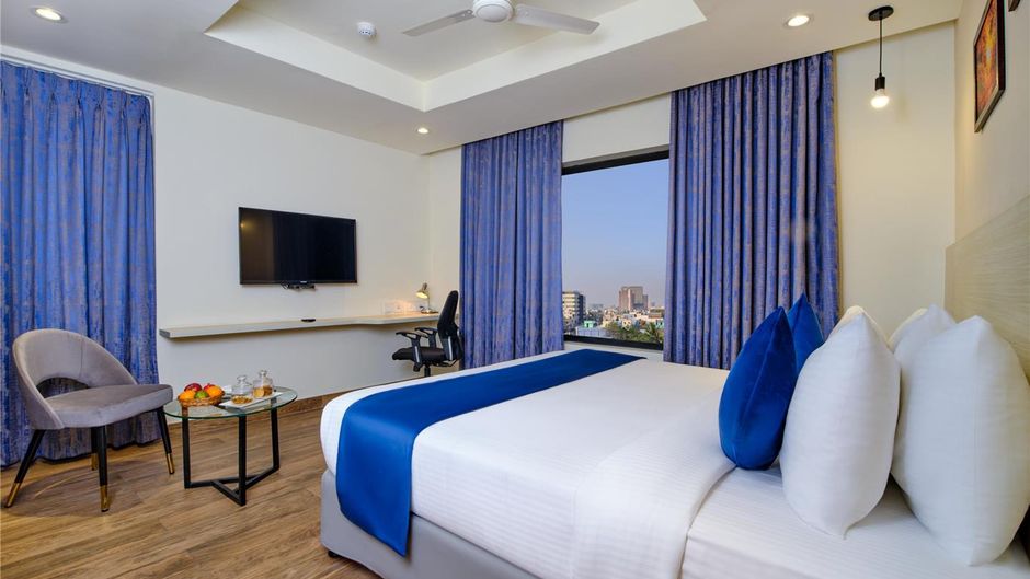 Essentia Premier Hotel Chennai Room