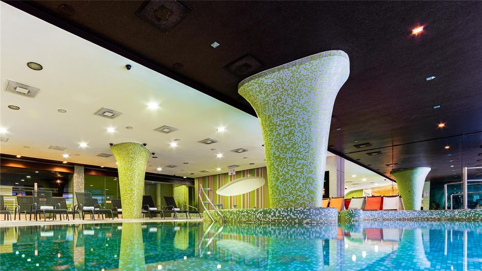 Hotel Pagony Pool