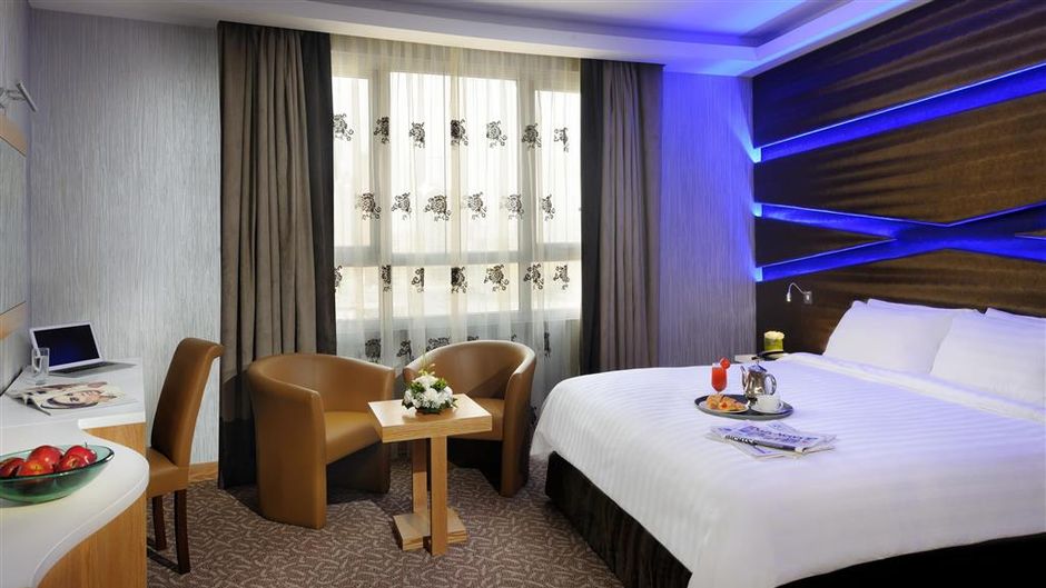 Al Safir Hotel & Tower Room