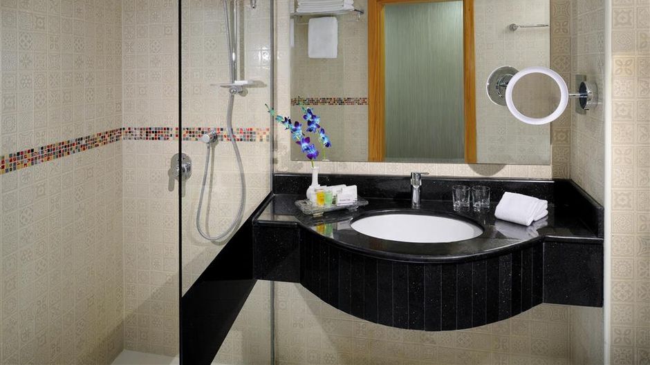 Al Safir Hotel & Tower Room