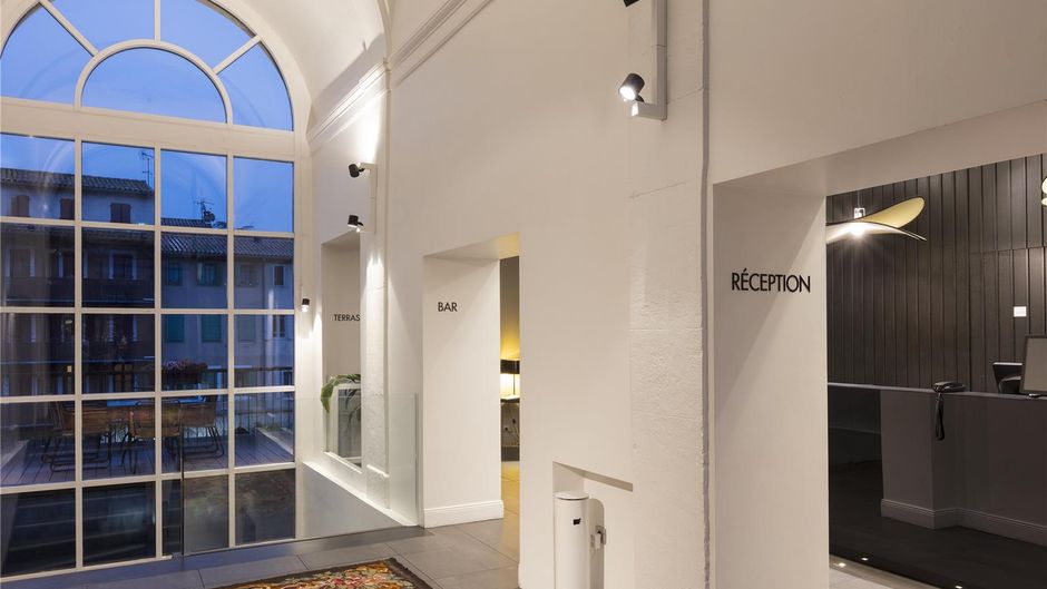 Best Western Grand Hotel de Castres Lobby