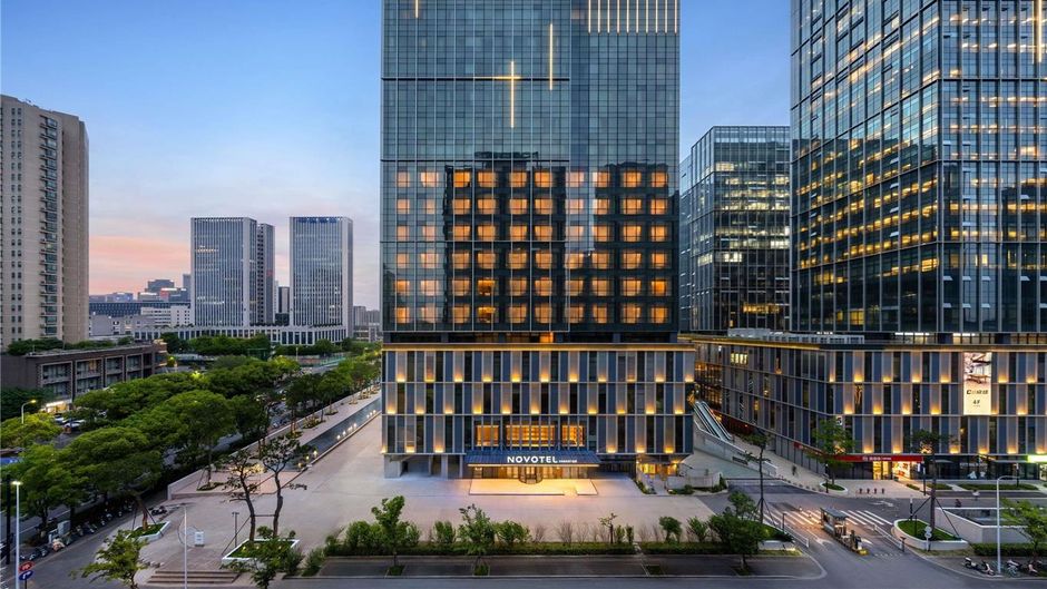Novotel Hangzhou Binjiang Exterior
