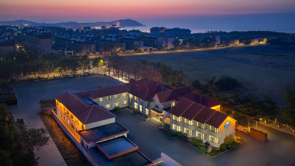 Days Inn by Wyndham Yantai Penglai Exterior