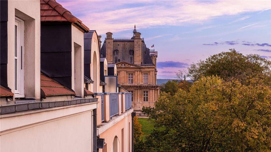 Best Western Hotel du Chateau Maisons Exterior