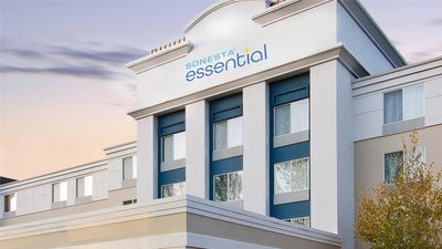Sonesta Essential HOU Airport Road