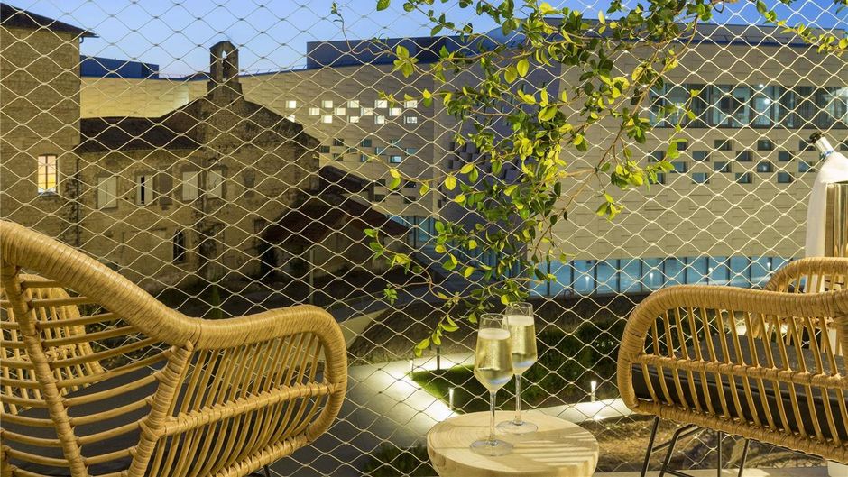 Mercure Nimes Centre Arenes Exterior